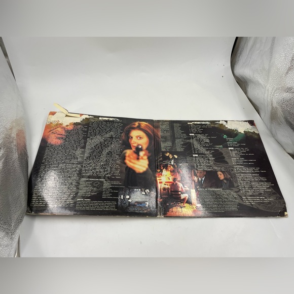 The Silence Of The Lambs Laserdisc criterion collection - Picture 5 of 5